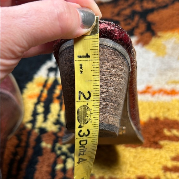 VERY VOLATILE, cracked, Western stacked mules!! - Picture 9 of 12